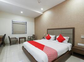 OYO 62666 Hotel Rajdeep Palace, hotel v destinaci Chotila