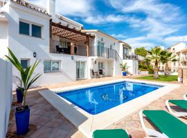 Villa Chispita & Sevilla Torreblanca, familiehotell i Fuengirola