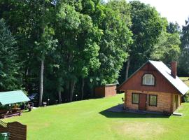 Holiday Home Dālderi, hotel in Bīriņi