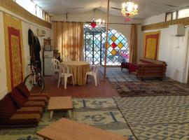 Peace Tent, hotelli, jossa on pysäköintimahdollisuus kohteessa Kfar Rut