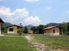 Residence Albornoz, hotel in Piediluco