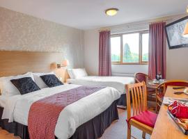 Bagden Hall Hotel, hotel with parking in Scissett