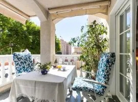 Fantástico apartamento con piscina