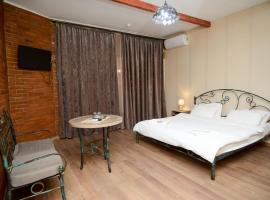 Hotel Ragnar, hotel near Tbilisi International Airport - TBS, 