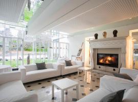 Albergo Ristorante Madonnina, hotel with hot tubs in Cantello