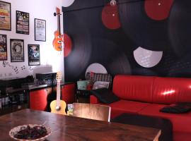 House of music, homestay in LʼAquila