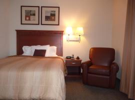 Candlewood Suites Fayetteville, an IHG Hotel, lemmikloomasõbralik hotell sihtkohas Fayetteville