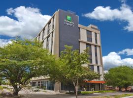 Holiday Inn Express Yopal, an IHG Hotel, hotel di Yopal