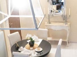 Beauty Case intimate, quiet and central apartment, hotel near PalaDozza Arena, Bologna