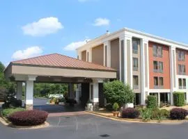 Holiday Inn Express Forsyth by IHG
