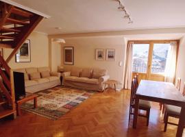 Biescas में, होटल Atico duplex Urb La Viña en Biescas