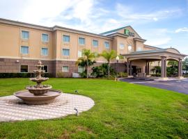 Holiday Inn Express & Suites Cocoa, an IHG Hotel、ココアのホテル