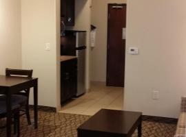 Holiday Inn Express & Suites Deming Mimbres Valley by IHG, hotel di Deming
