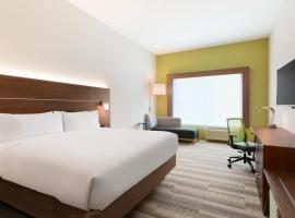 Holiday Inn Express & Suites - Cincinnati NE - Red Bank Road by IHG, hotel em Cincinnati