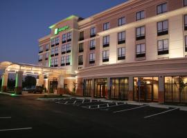 Holiday Inn Columbus-Hilliard, an IHG Hotel, hotel with parking in New Rome