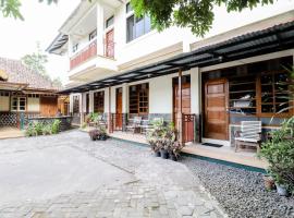 Hotel Wismancala Kaliurang, guest house in Kaliurang