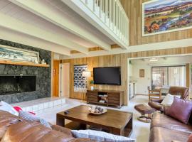 Golf Home 53, hotel in Black Butte Ranch