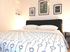 Stop Over BLQ, bed & breakfast i Bologna