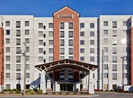 Staybridge Suites Indianapolis Downtown-Convention Center, an IHG Hotel, hotel perto de Indianapolis Zoo, Indianápolis