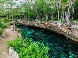 Cenotes Casa Tortuga Tulum, hotel in Tulum