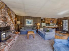 Water's Edge Retreat, vacation rental in Shaver Lake