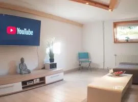 Moderne Kellerwohnung für Handwerker zwischen Braunschweig und Wolfsburg, mit Internet, Küche, Parkplatz, 24h Check-in