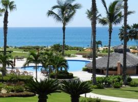 Condominios La Tortuga - Ocean Front, hotel amb aparcament a Cabo San Lucas