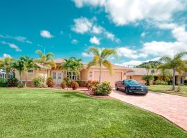 Villa Holiday Sunrise, holiday rental in Cape Coral