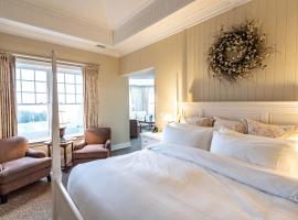 The Inn at Cobble Beach, spa hotel in Kemble