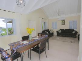 Richmond - Heroes Villa, North Coast, Gated, Access to Swimming Pool, Playground & Private Beach - Welcome Basket, hôtel à Richmond