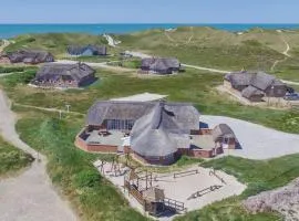 5 Bedroom Cozy Home In Ringkøbing