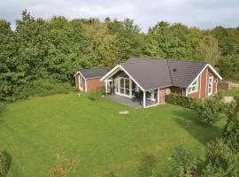Awesome Home In Hovborg With 3 Bedrooms And Wifi