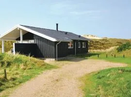 Awesome Home In Fan With Kitchen