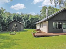 3 Bedroom Stunning Home In Nykbing M, hotel a Hesselbjerg