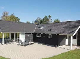 Lovely Home In Stubbekbing With House Sea View