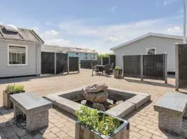 22-Bedroom Holiday Home In Henne