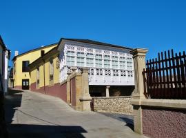 Mirador Da Ribeira, hotel with parking in Viana do Bolo