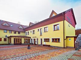 Wellness Penzion Eva, hotel di Dolní Moravice