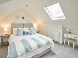 Host & Stay - Threadneedle Cottage, hotel in Whitby