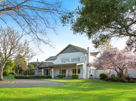 Maxwell's Golf Retreat