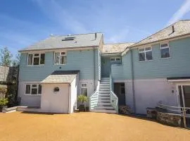 3 Church Hill House