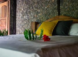 The Sound Of Silence, hotell sihtkohas Krapuh