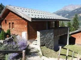 Chalet in La Norma near Ski Lift