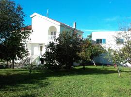 Guesthouse Vionica, villa in Međugorje