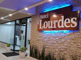 Hotel Lourdes, hotel in Laoag