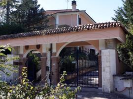 Bed and Breakfast Emilia, bed & breakfast a Cagnano Amiterno