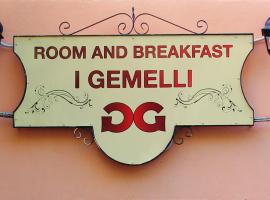 Room and breakfast I Gemelli, B&B in Iglesias