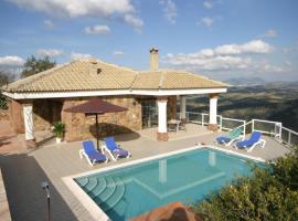 El Tajaral, chata v destinaci El Gastor