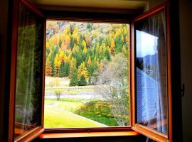 Monterosa Apartment - Champoluc #Bluchalet、シャンポルクのホテル