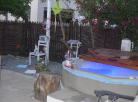 Bougain Villa Self-catering ,Darling, hotel near Evita se Perron, Darling